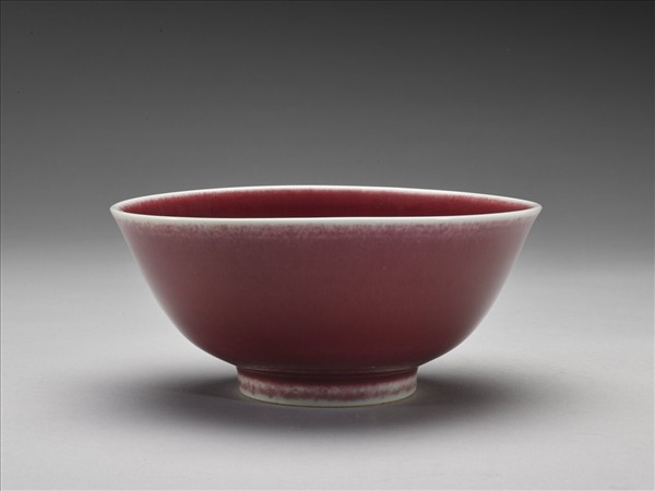 霽紅釉碗