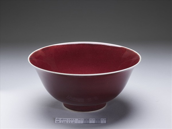 寶石紅釉碗