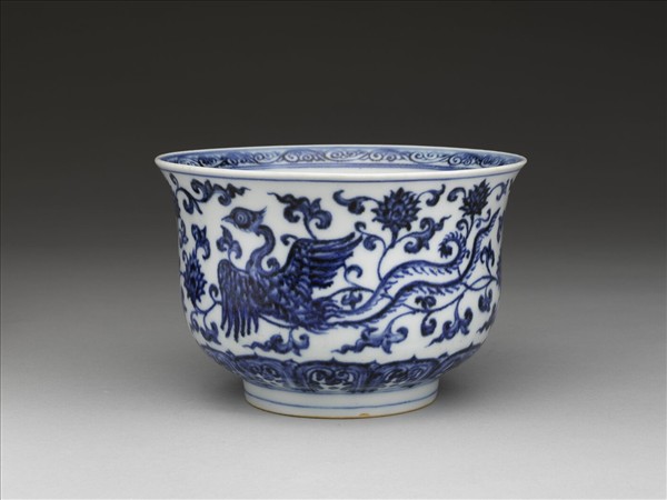 青花穿花鳳凰紋仰鐘式碗