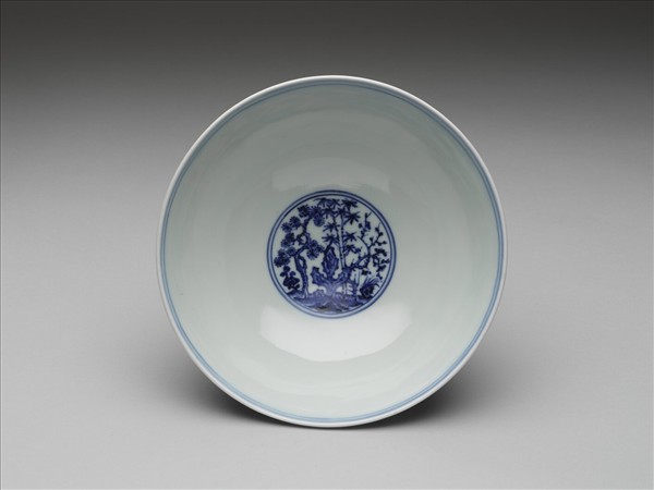 青花庭園仕女圖碗