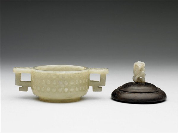 玉乳丁紋簋形爐