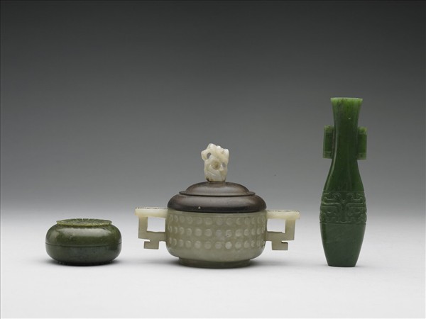 玉乳丁紋簋形爐