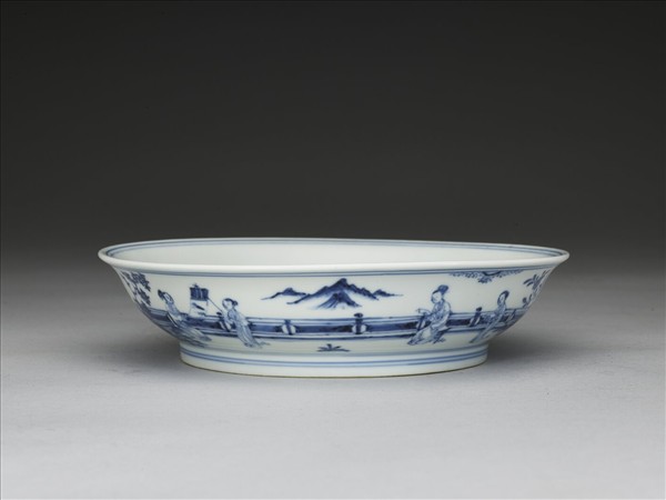 青花三友仕女圖盤