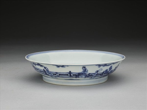 青花三友仕女圖盤