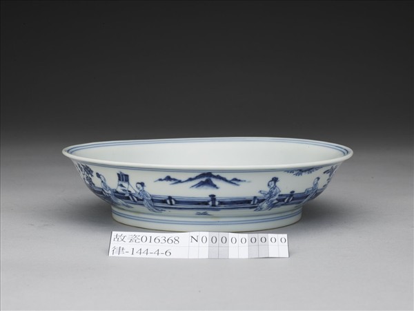 青花三友仕女圖盤