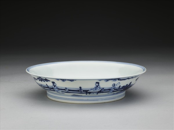 青花三友仕女圖盤