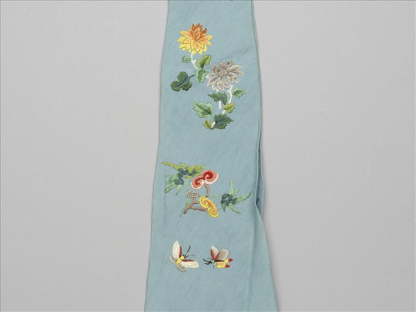 藍綢繡靈芝牡丹綵帨