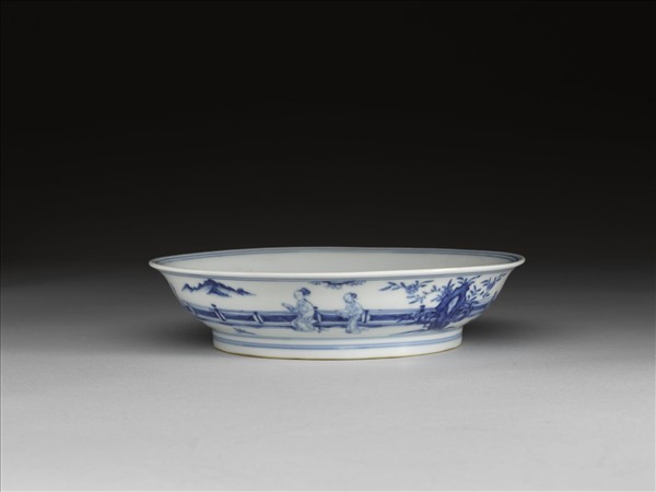 青花三友仕女圖盤