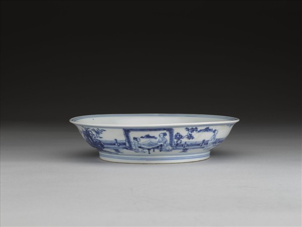 青花三友仕女圖盤