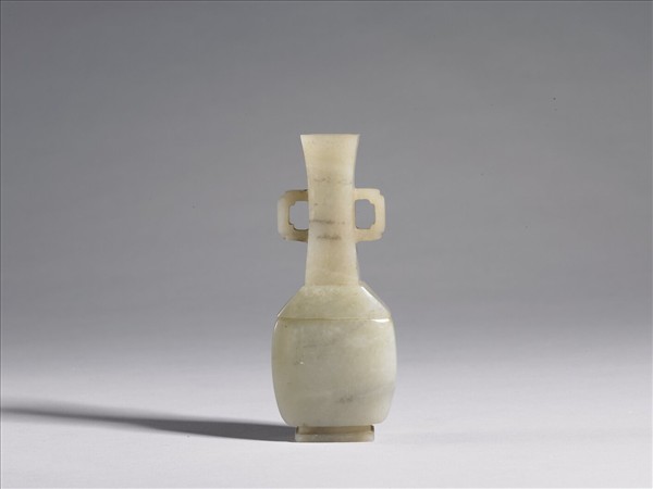 玉雙耳瓶