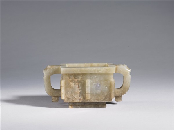 玉獸面紋長方爐