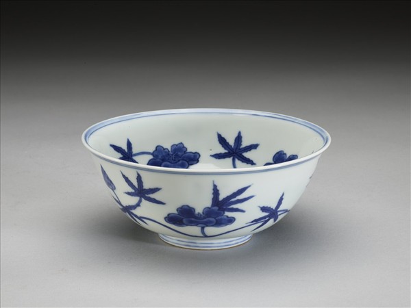 青花葵花紋碗