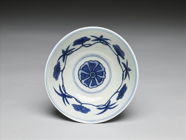 青花葵花紋碗