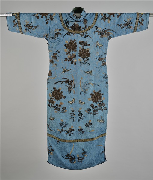 藍地繡牡丹旗袍