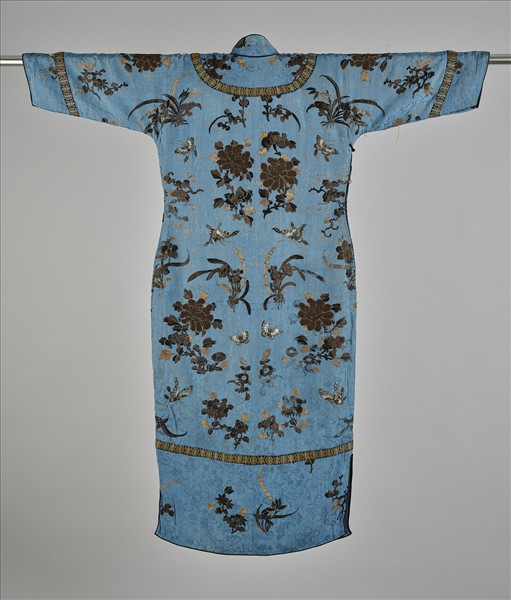 藍地繡牡丹旗袍