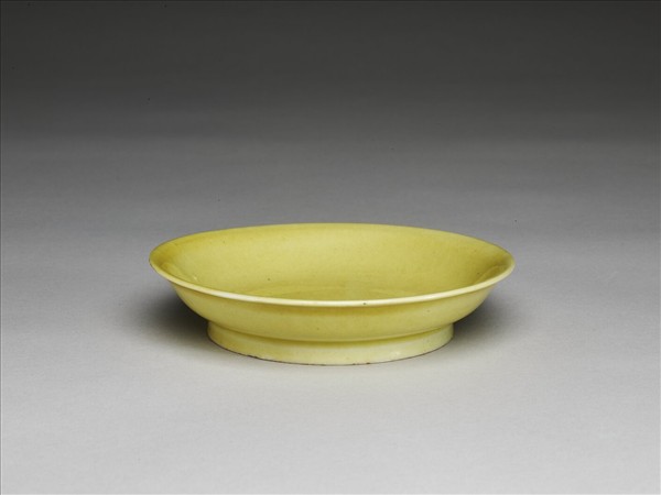 黃釉盤