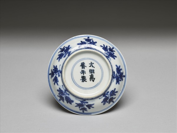 青花人物壽字碟