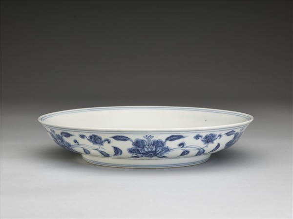 青花靈芝花卉紋盤