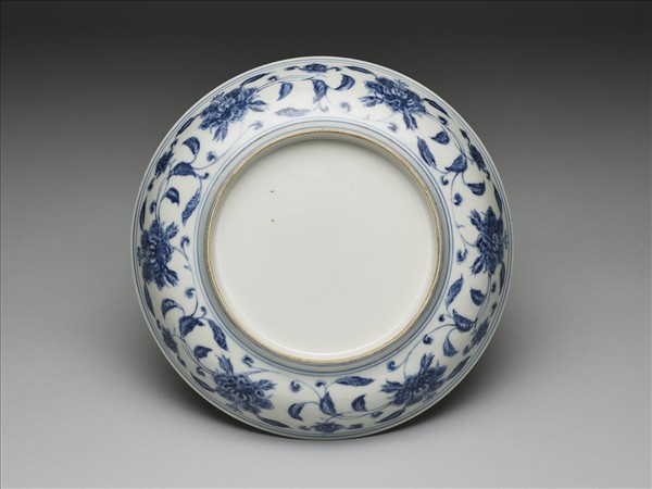 青花靈芝花卉紋盤