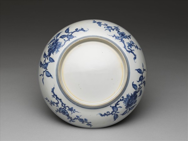 青花靈芝花卉紋盤