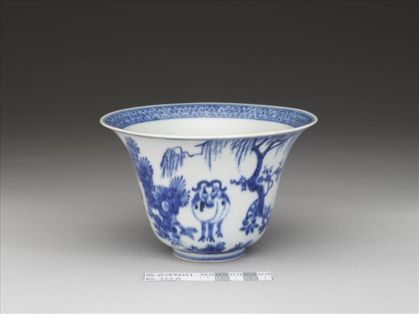 青花三羊開泰圖仰鐘式碗
