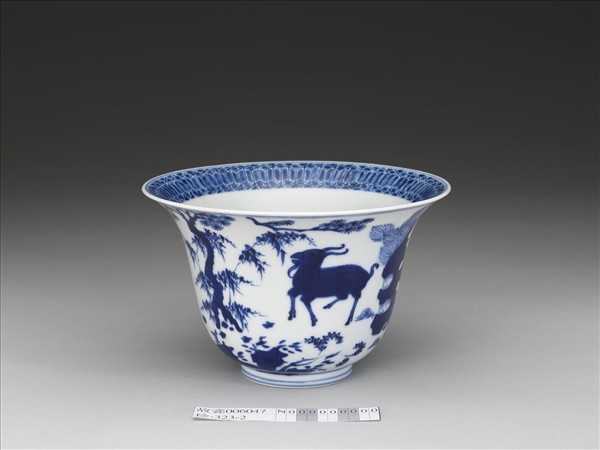 青花三羊開泰圖仰鐘式碗