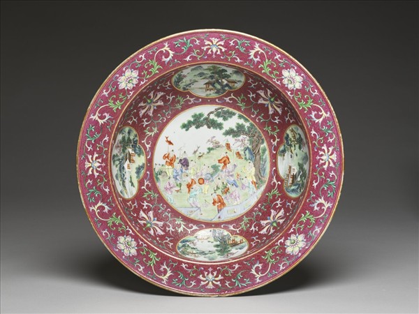 粉彩紅地山水人物圖盆