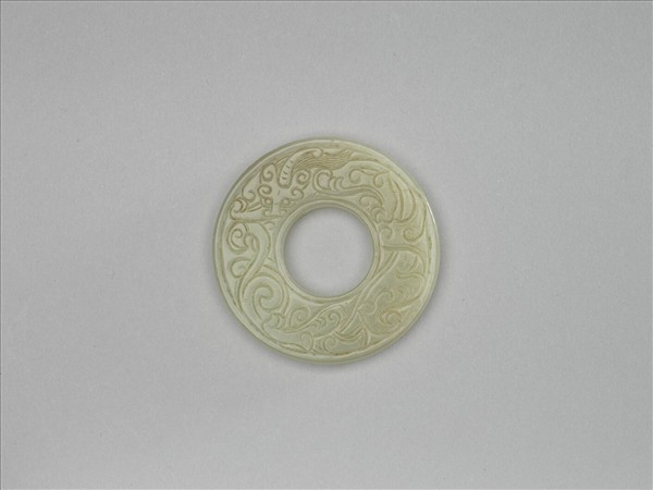 玉螭紋璧