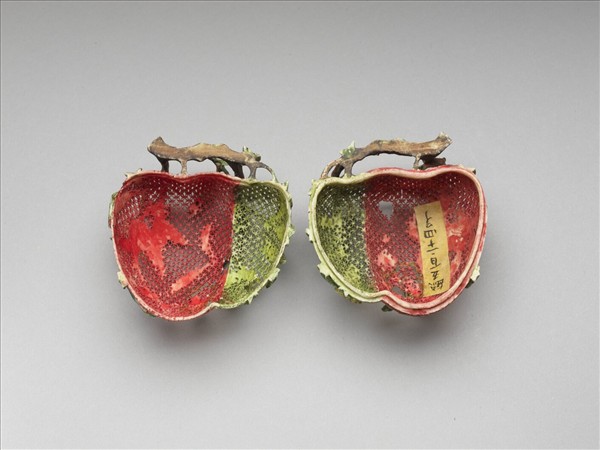 象牙鏤雕花果盒