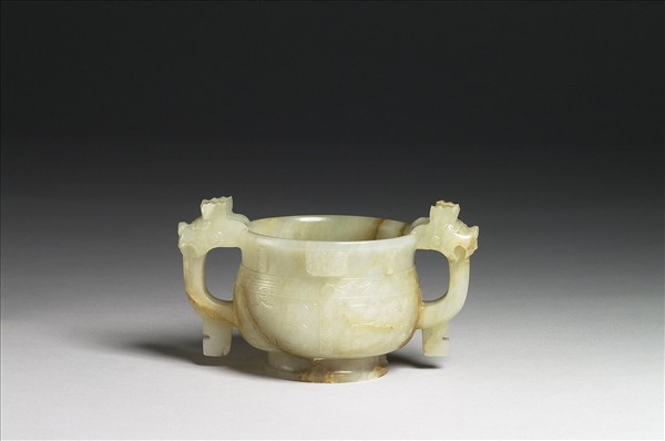 玉獸面紋簋形爐