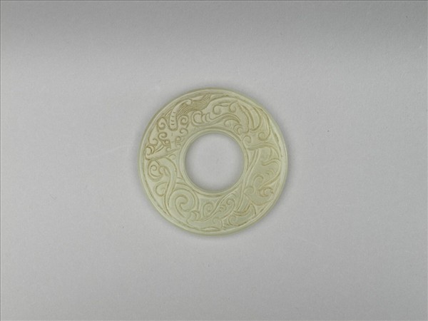 玉螭紋璧