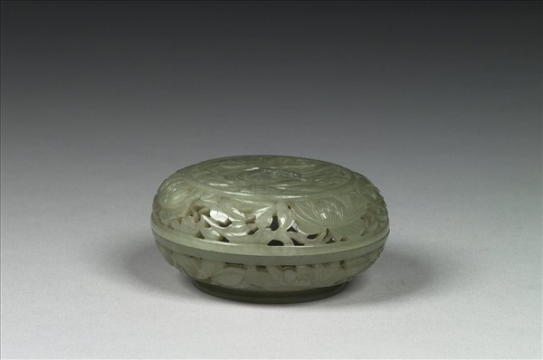 玉鏤空番蓮紋盒