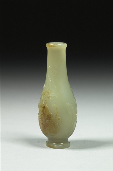 玉荷花紋瓶