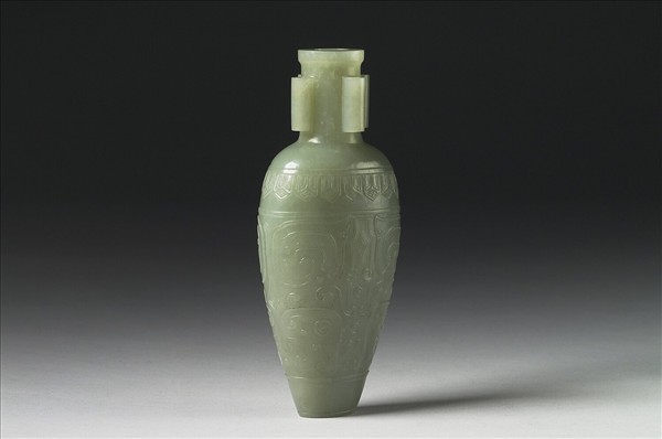 玉獸面紋貫耳瓶