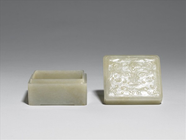 玉獸面紋方形盒