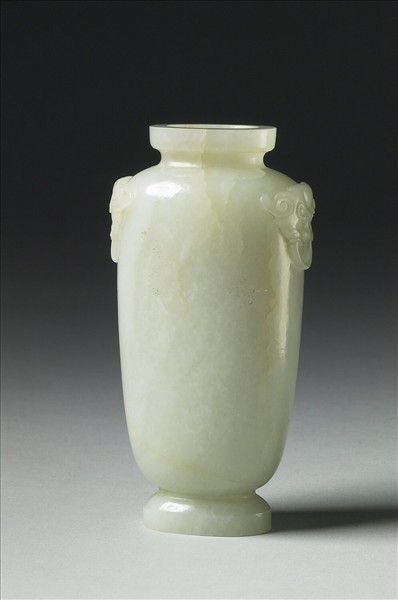 玉獸耳瓶