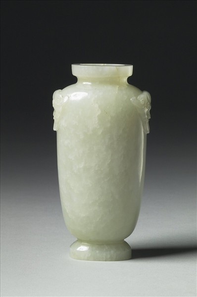 玉獸耳瓶
