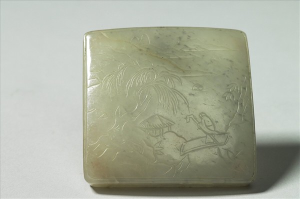 玉人物山水紋方盒