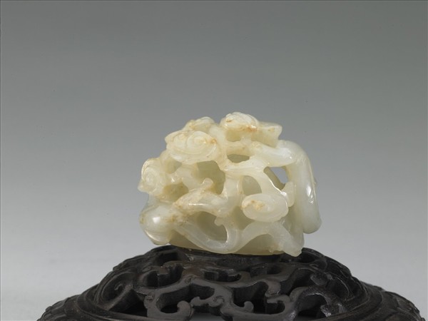 螭虎啣芝紋玉頂