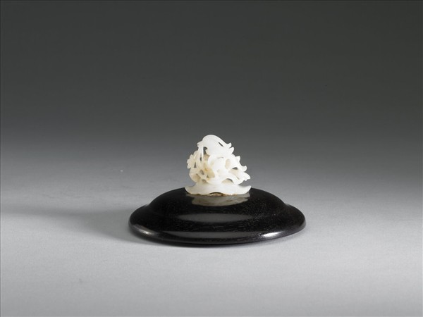 鴛鴦荷葉紋玉頂