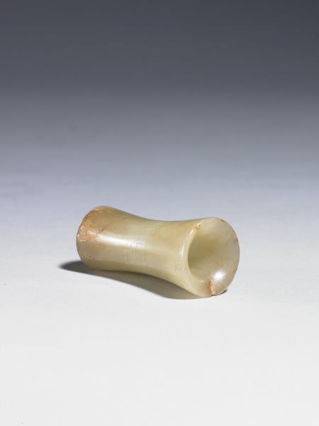 玉管（紋飾後加）