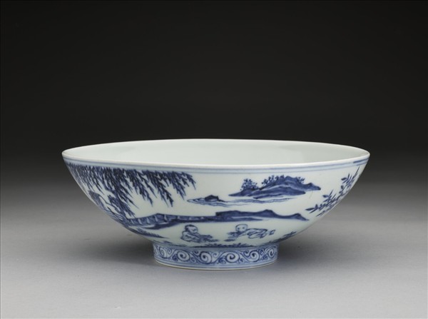 青花山水仕女圖碗