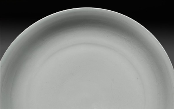 霽青白裡龍紋盤