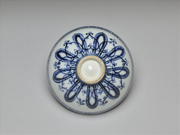 青花幾何花卉紋蓮子碗