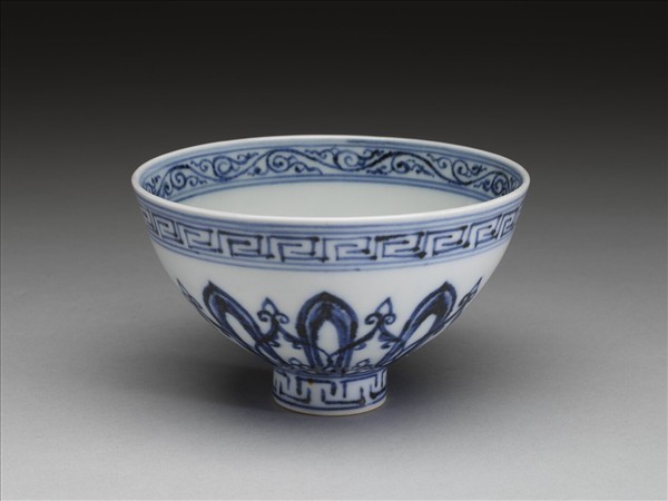 青花幾何花卉紋蓮子碗