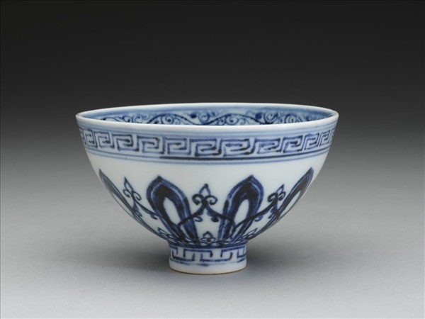青花幾何花卉紋蓮子碗