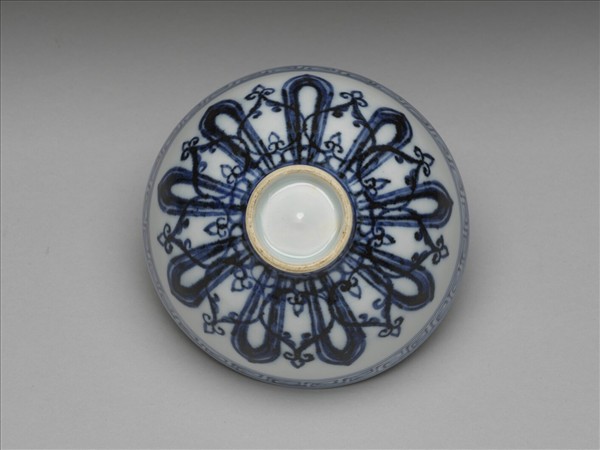 青花幾何花卉紋蓮子碗