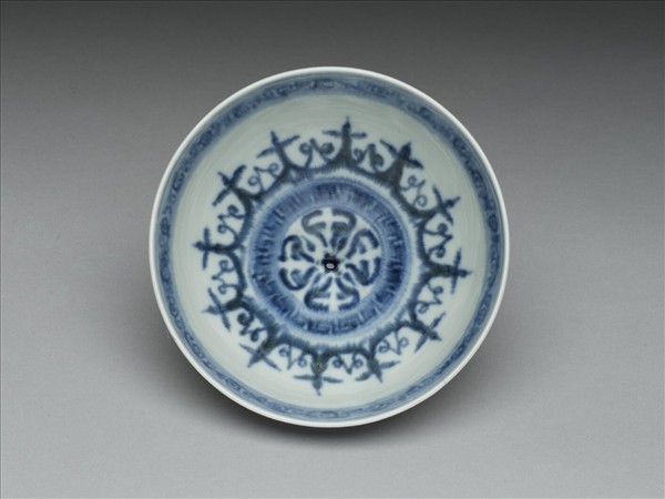 青花幾何花卉紋蓮子碗