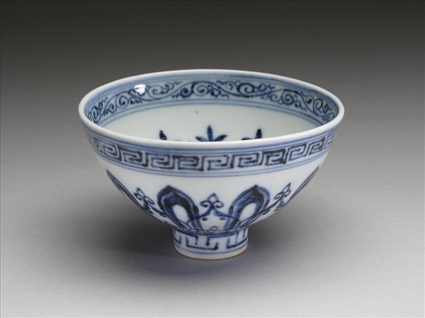青花幾何花卉紋蓮子碗