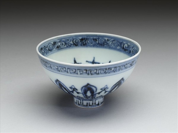 青花幾何花卉紋蓮子碗